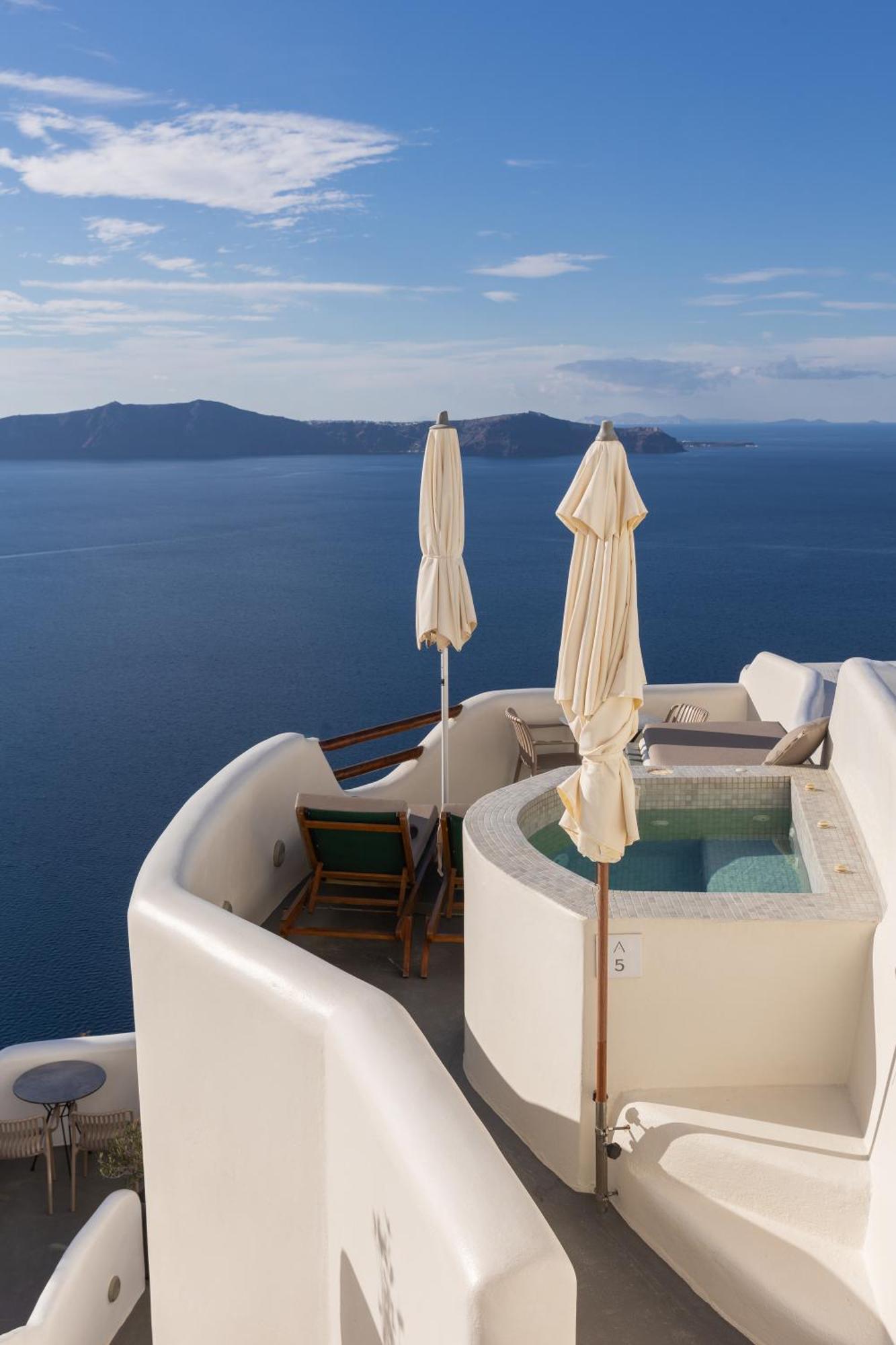 Aperto Suites - Adults Only Fira  Exterior photo